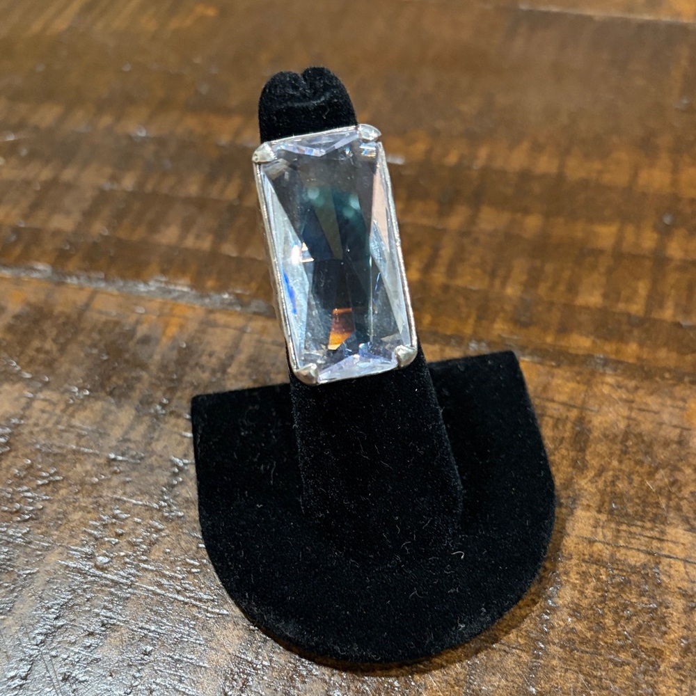 Large Rectangular Clear Crystal Statement Ring - Picture 3 of 9